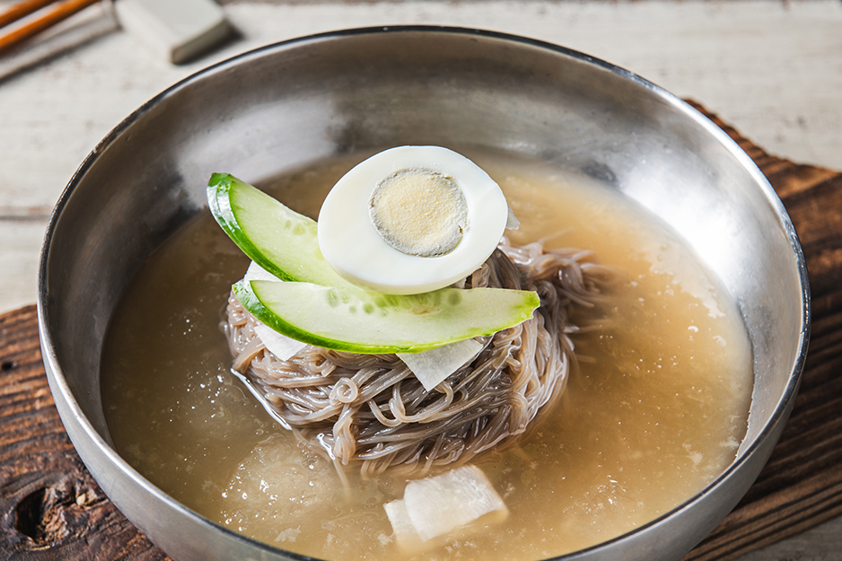 물냉면